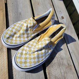 M10.5 W12 checkered yellow Vans sneakers